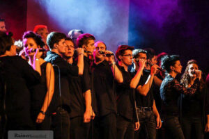 544066 680310845313462 1449024014 n 900x600